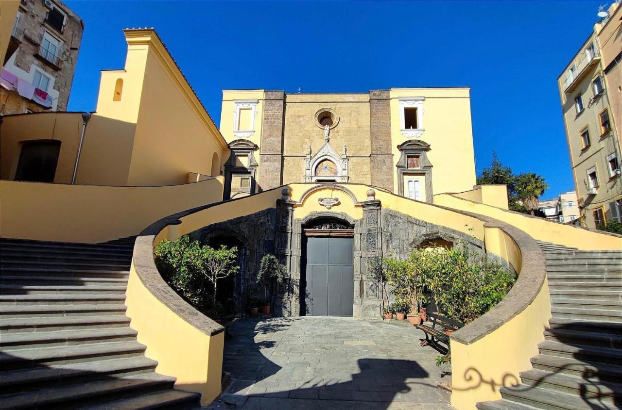 Vico Longo 25 - Ensuit Flat In The Heart Of Наполи Екстериор снимка